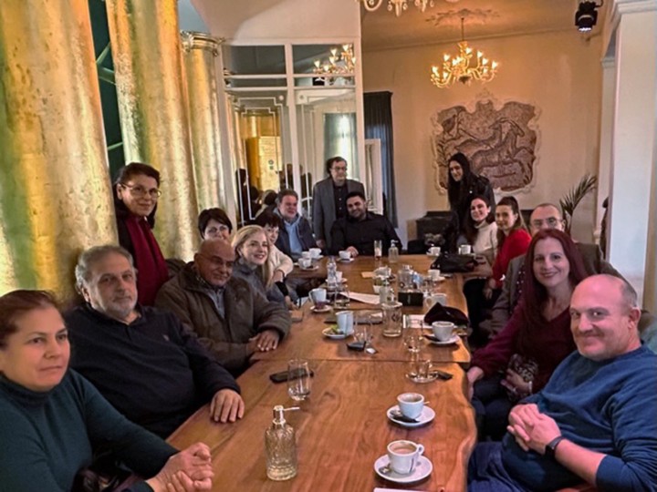 Από τη χθεσινή συγκέντρωση των οδοντιάτρων της Ρόδου για την απεργία τους