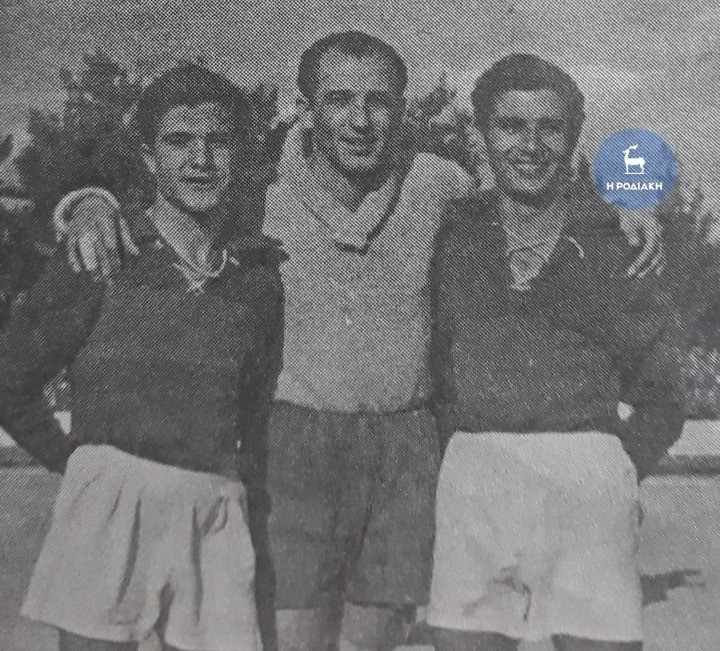 Με τον Μ. Παππαδιό (αριστερά) και τον Θ. Κώνστα (δεξιά)