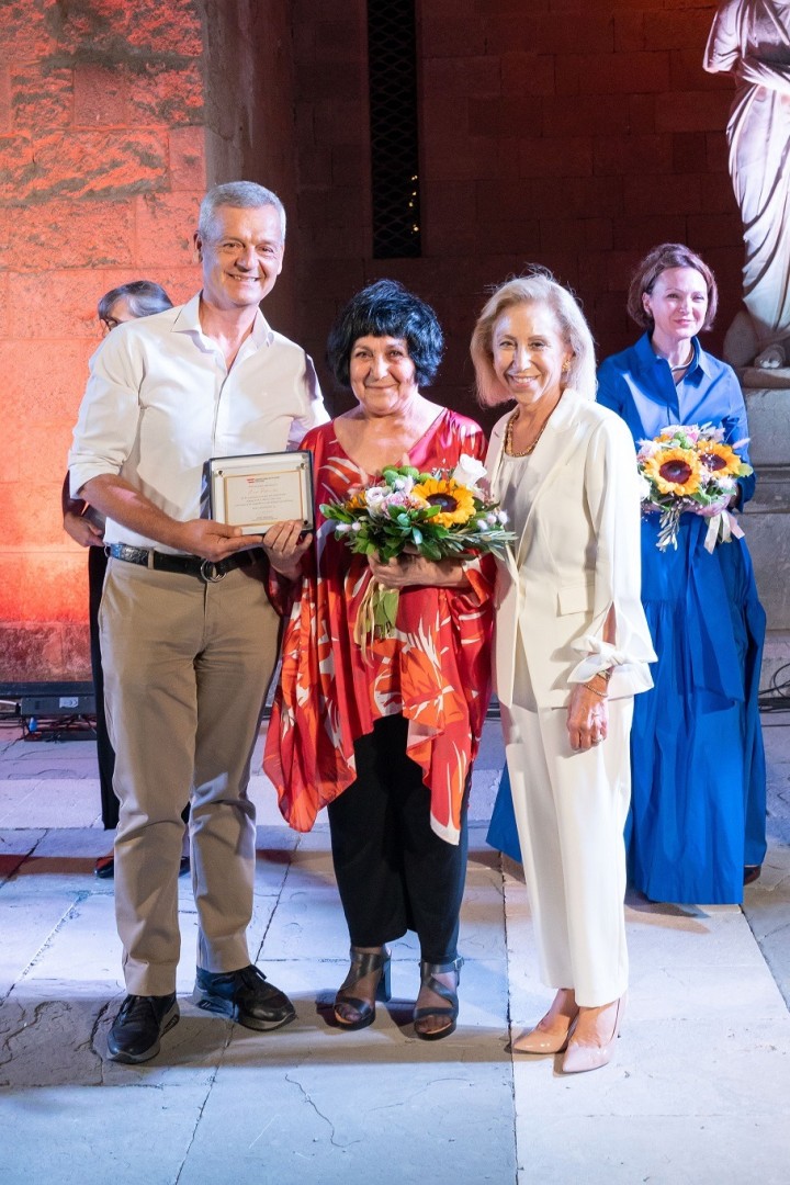 Με τον Αντιδήμαρχο Πολιτισμού κύριο Κώστα Ταρασλιά, κυρία Μαίρη Μοσχή, κυρία Νίνα Πατρικίδου