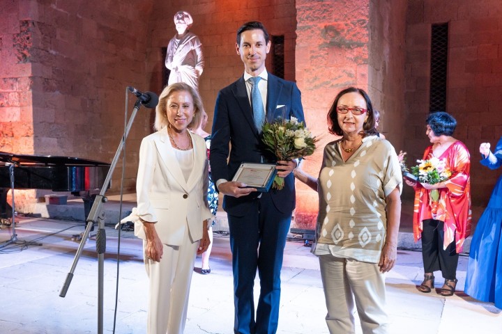 Κύριος Linus Klumpner, κυρία Μαίρη Μοσχή, Dr Μαρία Μιχαηλίδου προϊσταμένη Εφορείας Αρχαιοτήτων Δωδεκανήσου