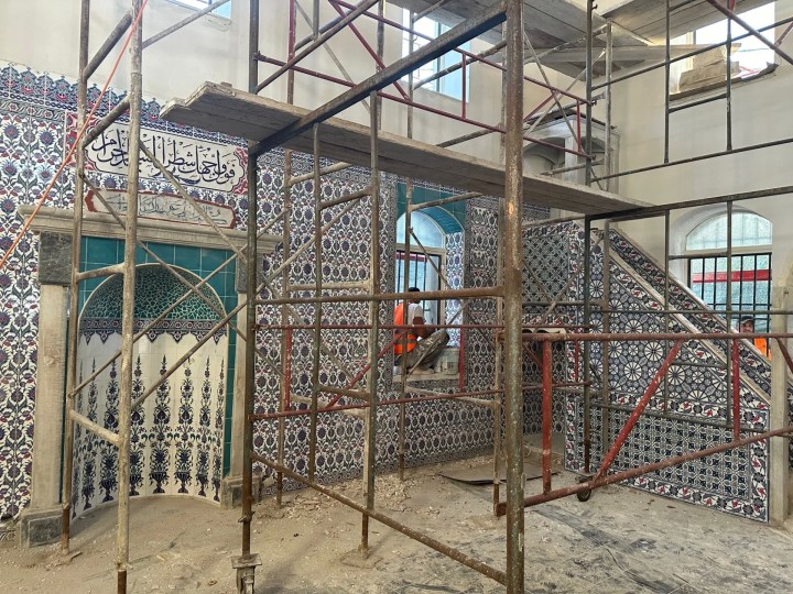 Τέμενος Γαζή Χασάν, στο Πλατάνι