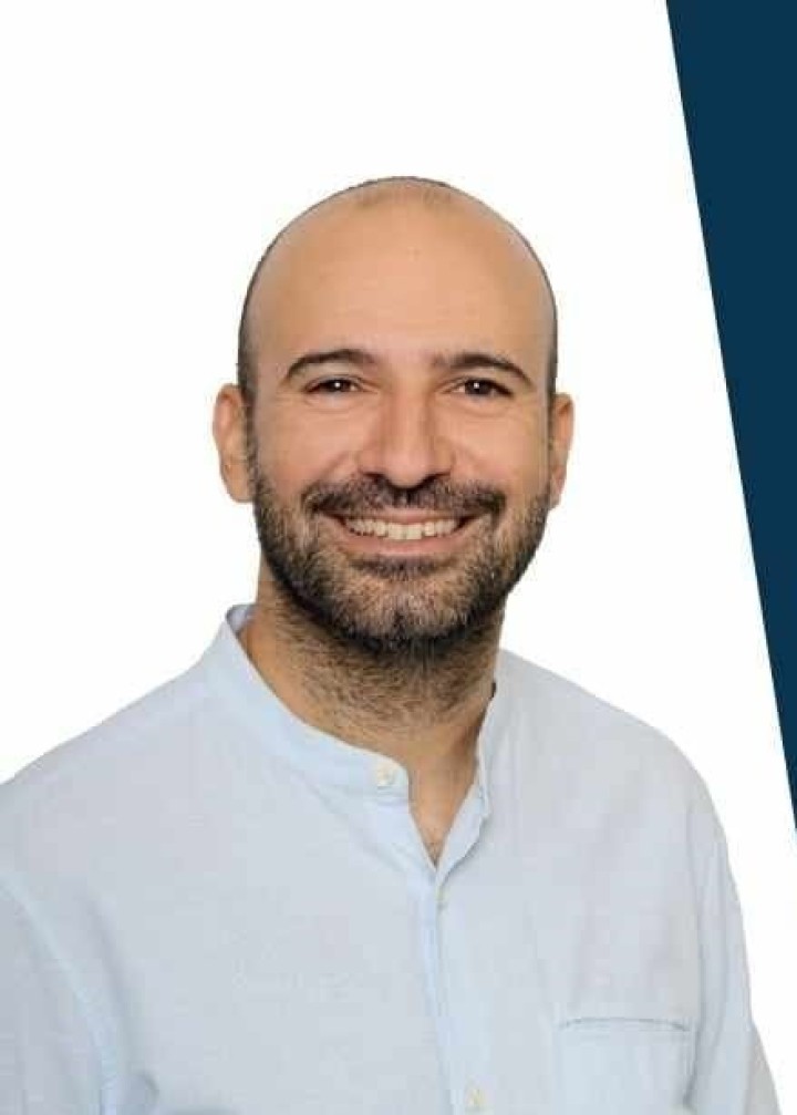 Παπαστεργής Στέργος: 561 