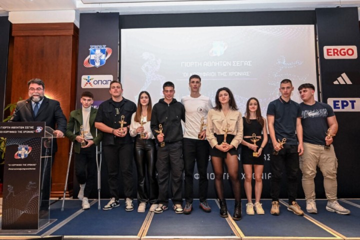 Οι αθλητές και οι αθλήτριες, που κατέκτησαν μετάλλιο στο Μάριμπορ  (ΑΝΤΩΝΗΣ ΝΙΚΟΛΟΠΟΥΛΟΣ / EUROKINISSI)