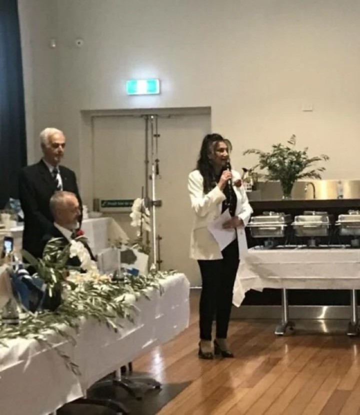 Η κα Άνθια Σιδηροπούλου, εκ των αντιπροέδρων  της Ελληνικής Κοινότητας Μελβούρνης, η οποία  μετέφερε και τον χαιρετισμό του προέδρου του Οργανισμού, κ. Βασίλη Παπαστεργιάδη