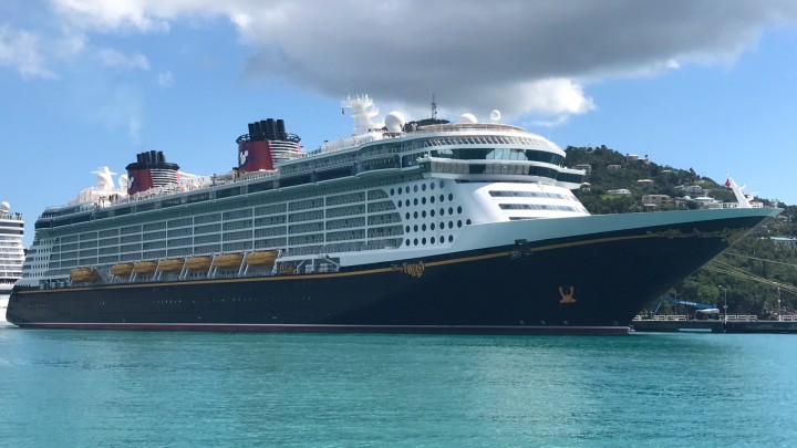 Το κρουαζιερόπλοιο “Disney Fantasy”