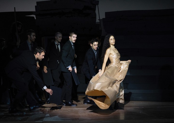 THIS THAT KEEPS ON [2025]_by Dimitris Papaioannou_photo by Julian Mommert_20250912_JCM_2169